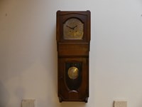 wandklok wijzerplaat Amsterdamse School  kast Jugendstil